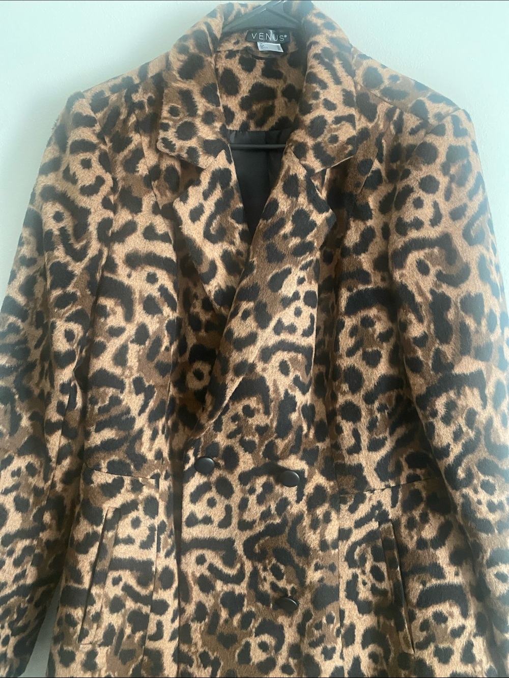Venus Leopard-Print Fitted Waist Trench Coat in Brown and Black - Picture 4 of 7